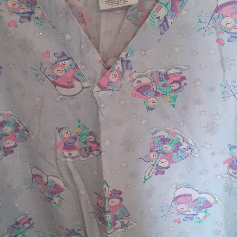 Scrub top